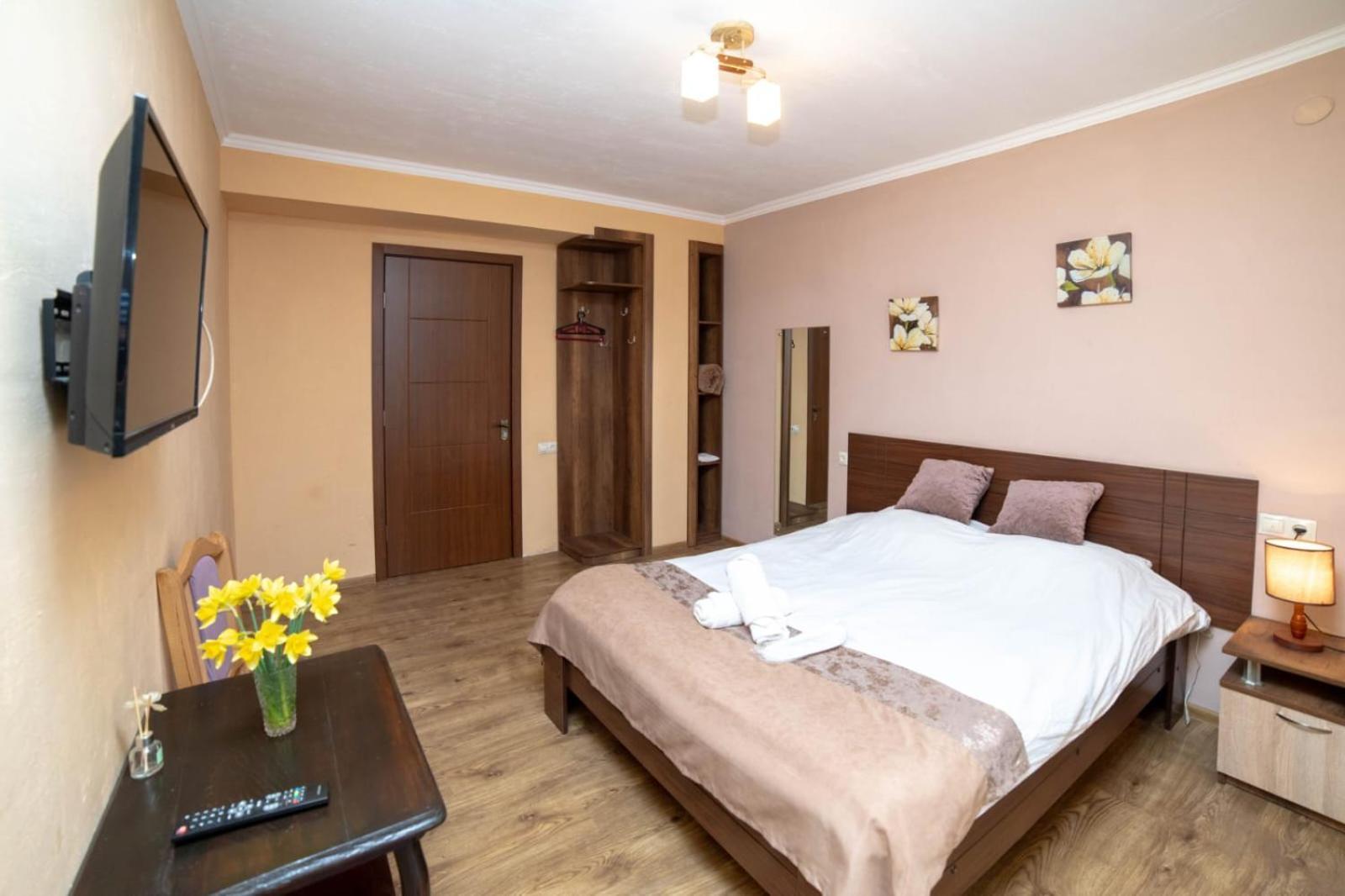 Guest House Kavkasioni 33 Telavi Buitenkant foto