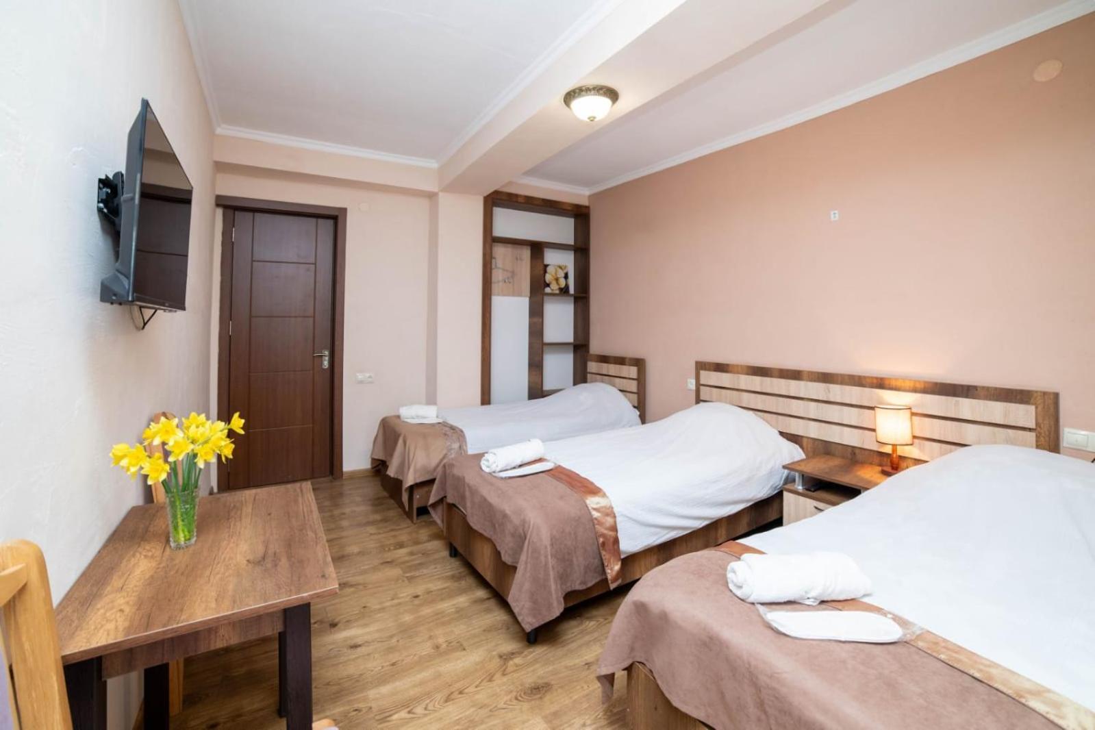 Guest House Kavkasioni 33 Telavi Buitenkant foto