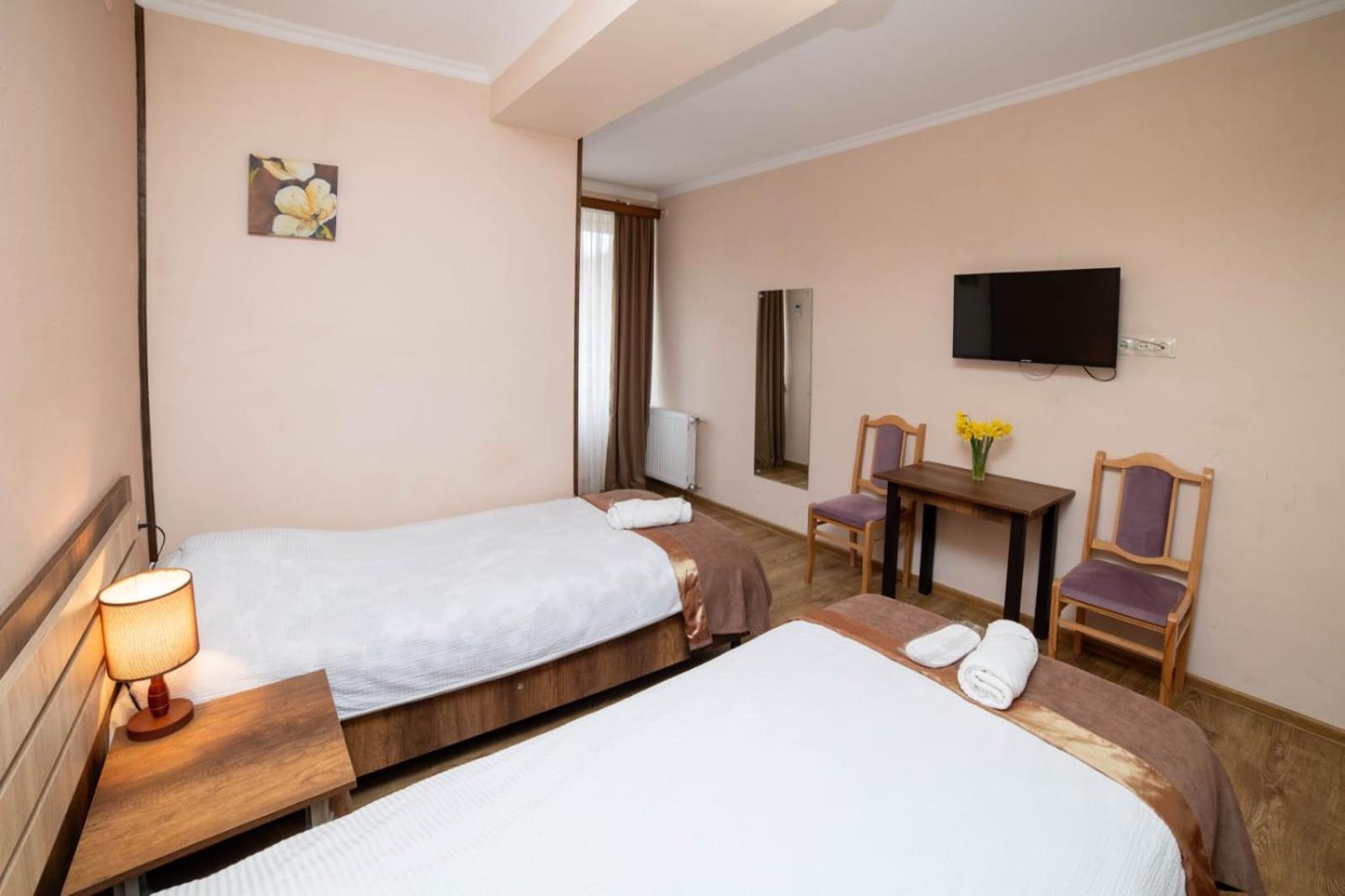 Guest House Kavkasioni 33 Telavi Buitenkant foto